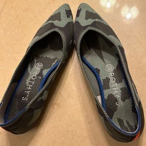 Rothy’s camouflage washable pointy toe flats